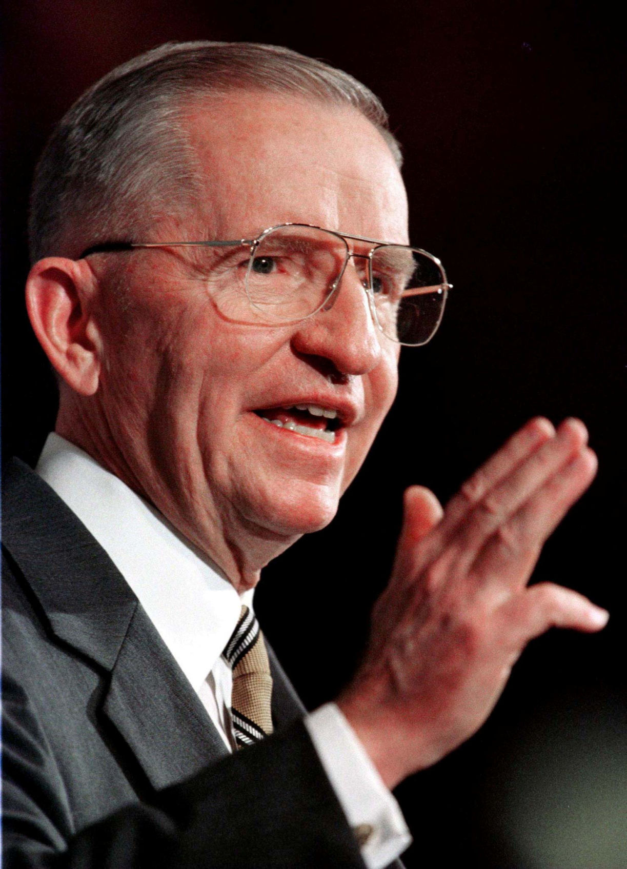 FILE PHOTO: FILE PHOTO OF ROSS PEROT.